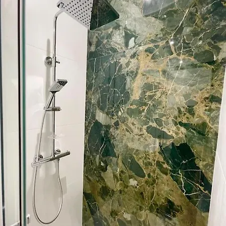 Appartement Clim Ascenseur R4 T2 Moderne Au Cœur De *